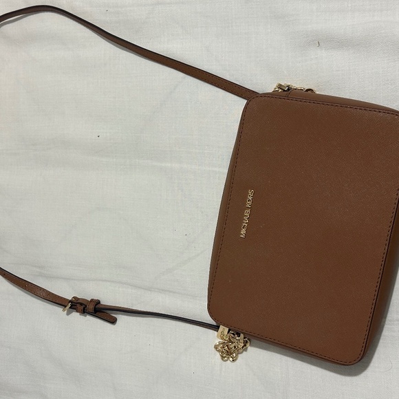 MICHAEL Michael Kors Jet Set Leather Crossbody Bag in Color Luggage - Picture 8 of 8